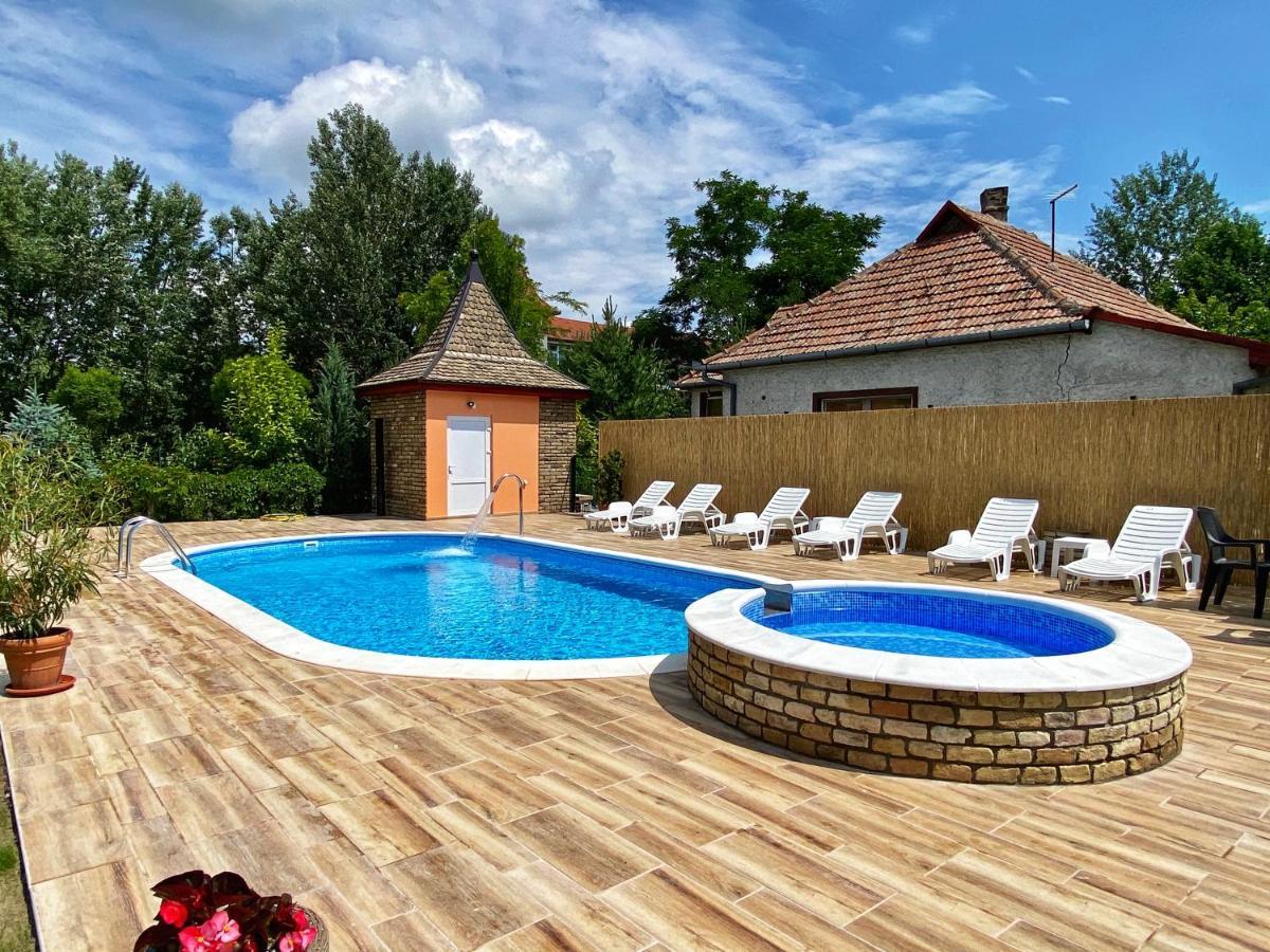 Villa Larus Палич Экстерьер фото